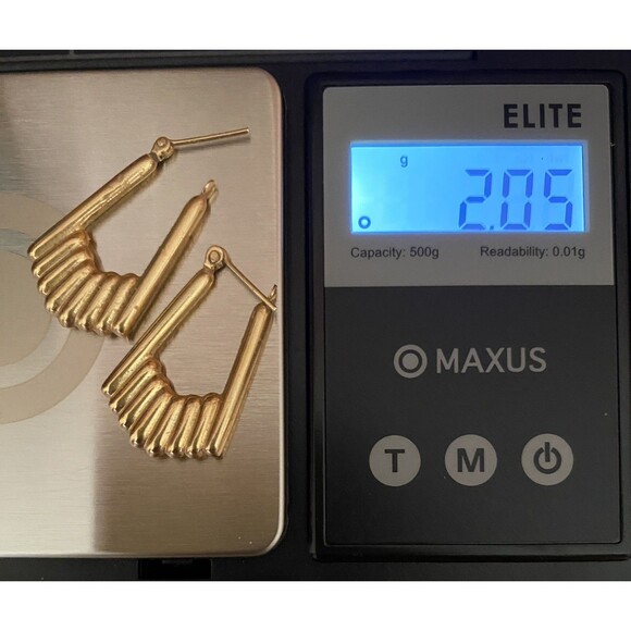 14K Kate Middleton Style Earrings Gold Puffed Ribbed Scallop Square Hoop 2.05 G - Picture 5 of 6